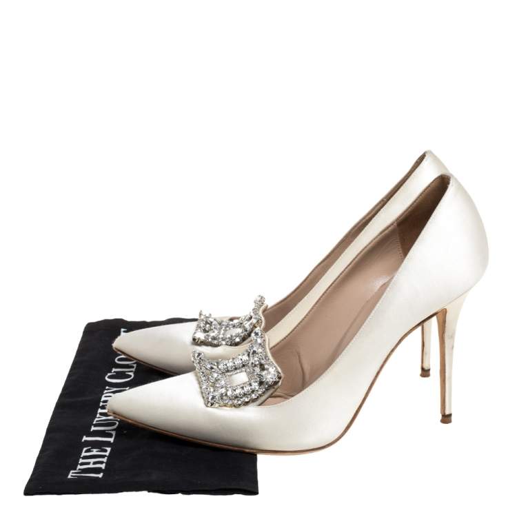 Pre Owned Manolo Blahnik White Satin Crystal Embellished Borlak Pumps Size 40