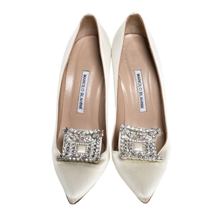 Pre Owned Manolo Blahnik White Satin Crystal Embellished Borlak Pumps Size 40