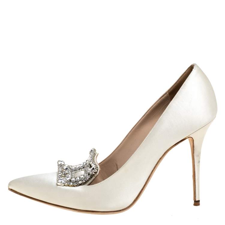 Pre Owned Manolo Blahnik White Satin Crystal Embellished Borlak Pumps Size 40