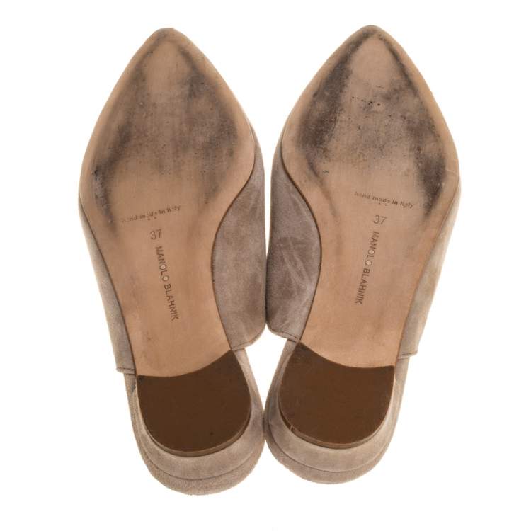 مملوكة مسبقًا Manolo Blahnik Beige Suede Ruby Flat Mules Size 37