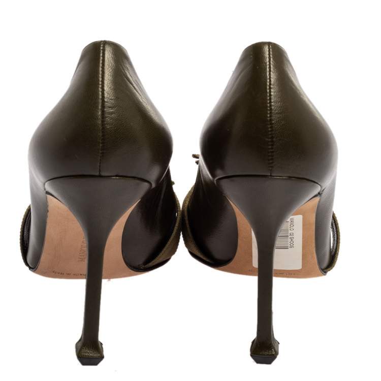 Pre Owned Manolo Blahnik Green Leather Bow Pointed Toe Pumps Size 37
