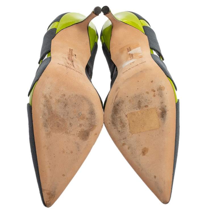 Pre Owned Manolo Blahnik Grey/Green Canvas And Leather Pointed Toe Pumps Size 37