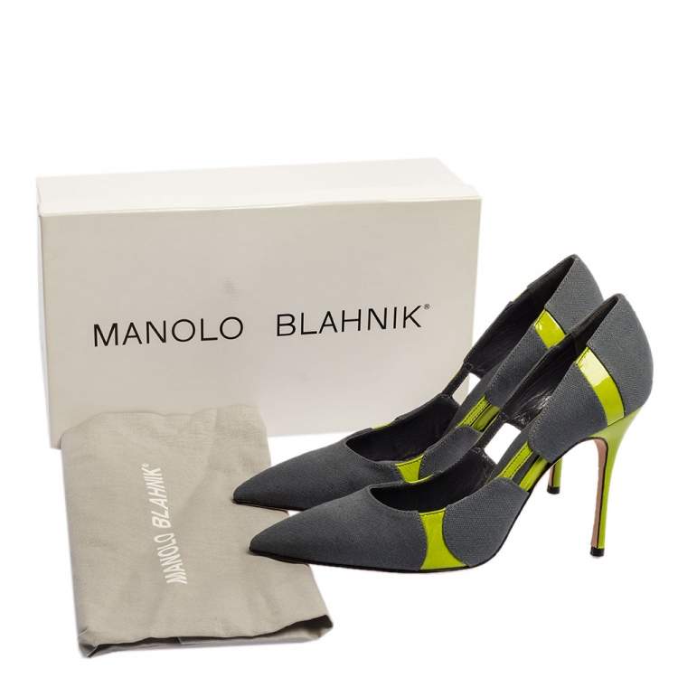 Pre Owned Manolo Blahnik Grey/Green Canvas And Leather Pointed Toe Pumps Size 37