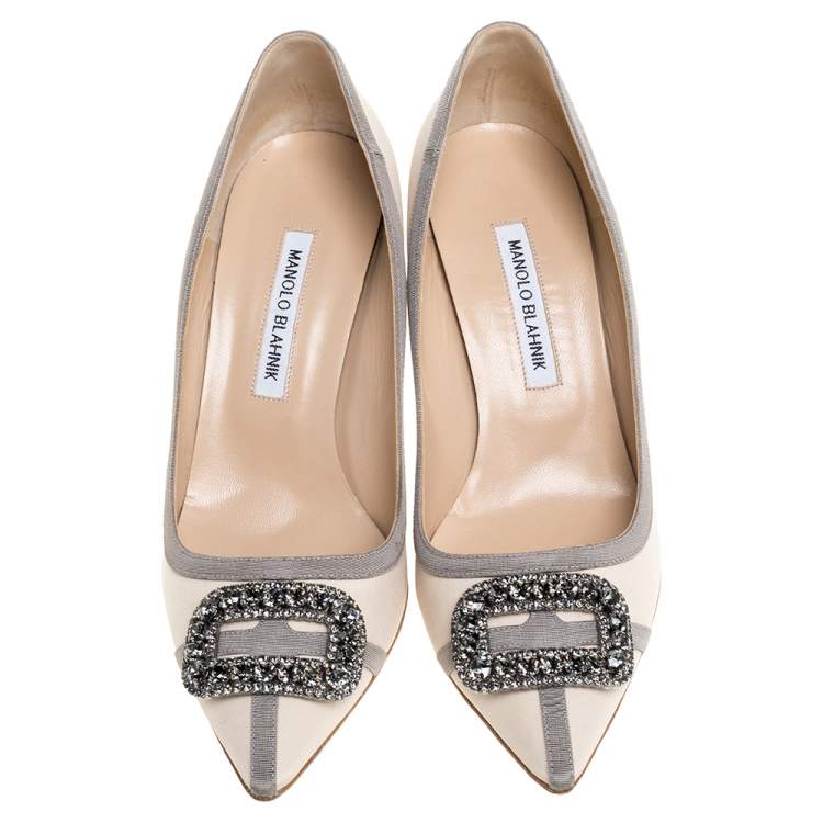 Pre Owned Manolo Blahnik Beige Satin Gotrian Crystal Embellished Pointed Toe Pumps Size 40.5