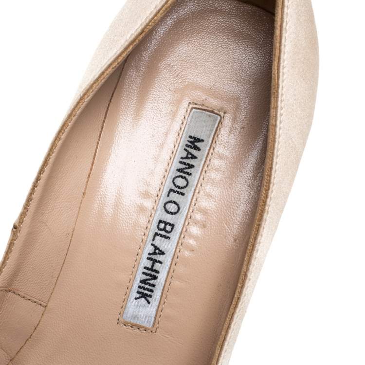 Pre Owned Manolo Blahnik Beige Satin Hangisi Pearl Embellished Pumps Size 35