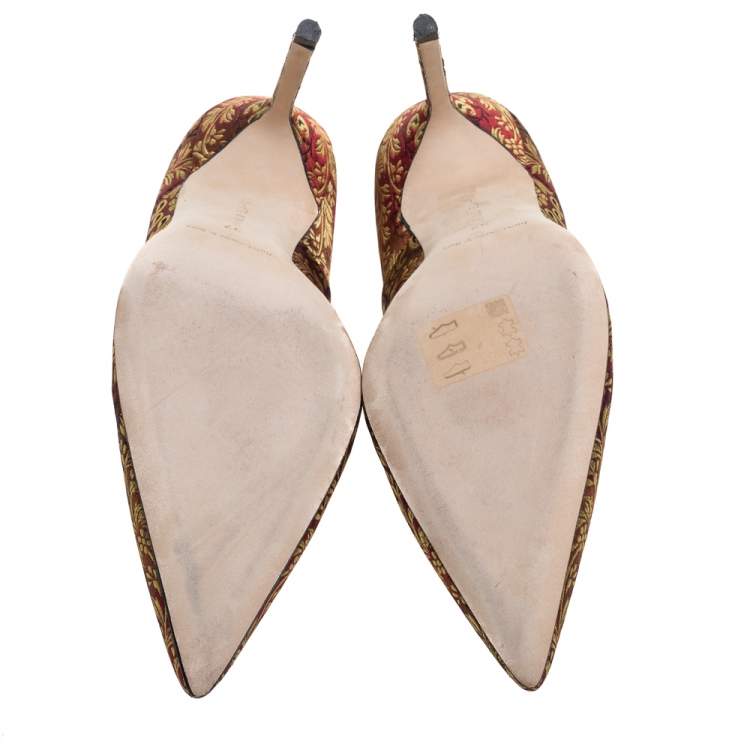 Pre Owned Manolo Blahnik Brocade Fabric Pointed Toe Pumps Size 37