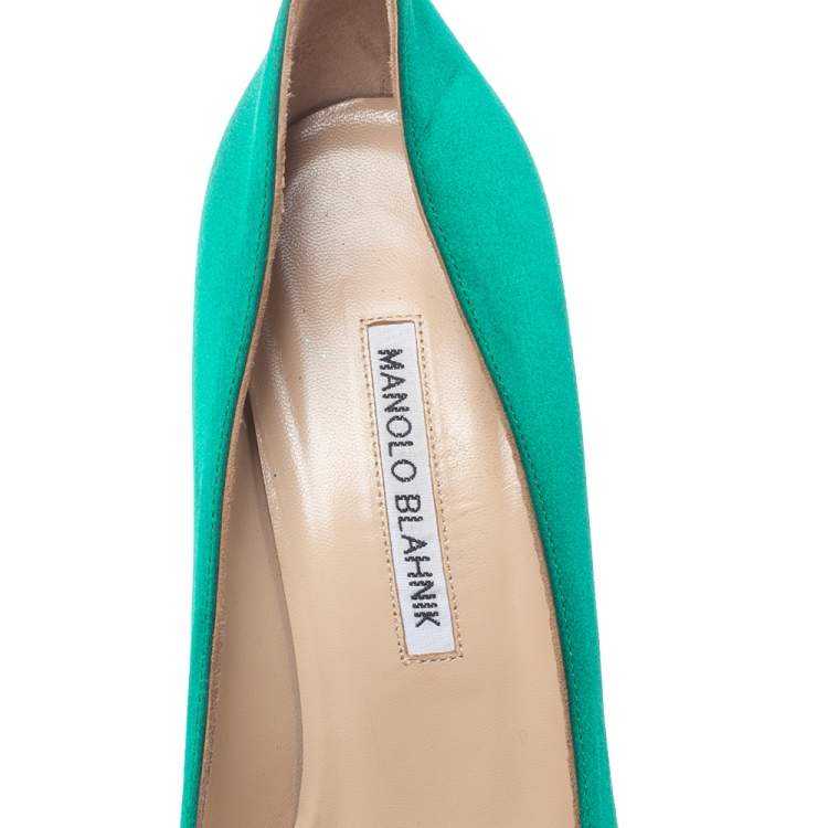 Pre Owned Manolo Blahnik Green Satin Crystal Embellished Okkato Pumps Size 40.5