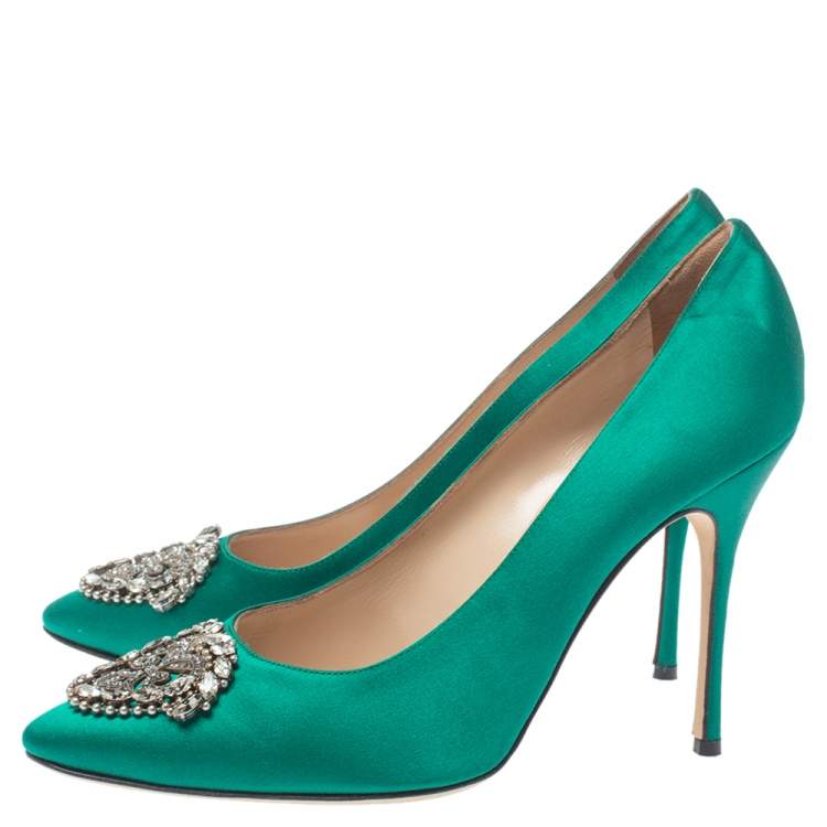 Pre Owned Manolo Blahnik Green Satin Crystal Embellished Okkato Pumps Size 40.5