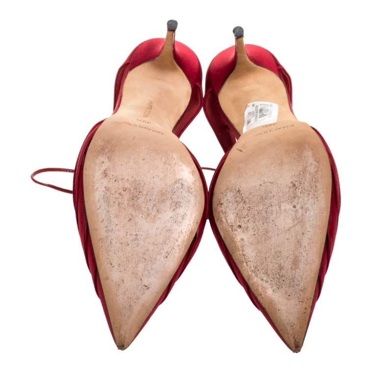 Pre Owned Manolo Blahnik Red Satin Reya Pleated Pointed Toe Ankle Wrap Pumps 39.5