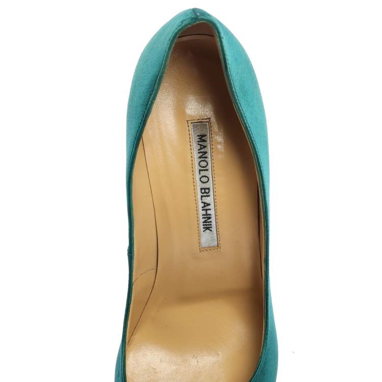 Pre Owned Manolo Blahnik Blue Satin Hangisi Crystal Embellished Pumps Size 38