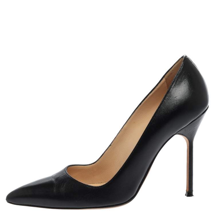 Pre Owned Manolo Blahnik Black Leather BB Pointed Toe Pumps Size 36