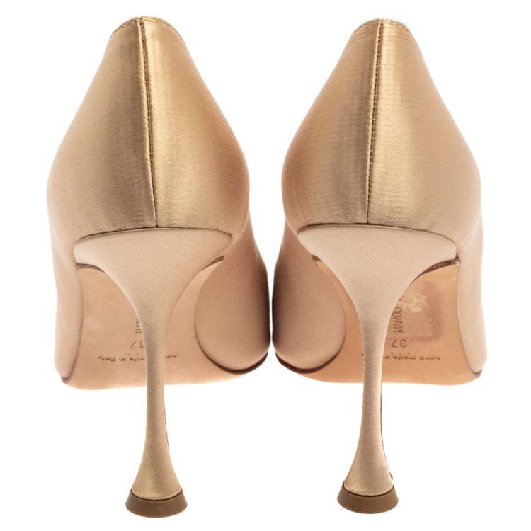 Pre Owned Manolo Blahnik Beige Satin Matik Peep Toe Pumps Size 37