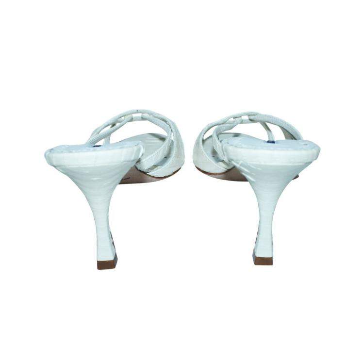 Pre Owned Manolo Blahnik White Leather Kitten heel Mules Size 35