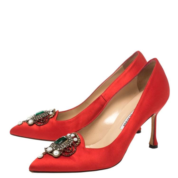 Pre Owned Manolo Blahnik Red Satin Crystal Embellished Leona Pumps Size 37.5