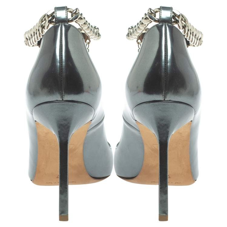 Pre Owned Manolo Blahnik Grey Metallic Leather Chain Link Pointed Toe Pumps Size 37