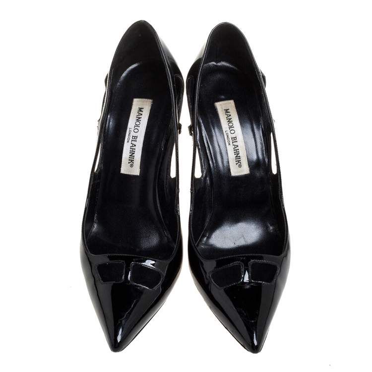 Pre Owned Manolo Blahnik Black Patent Leather Cut Out Pumps Size 39