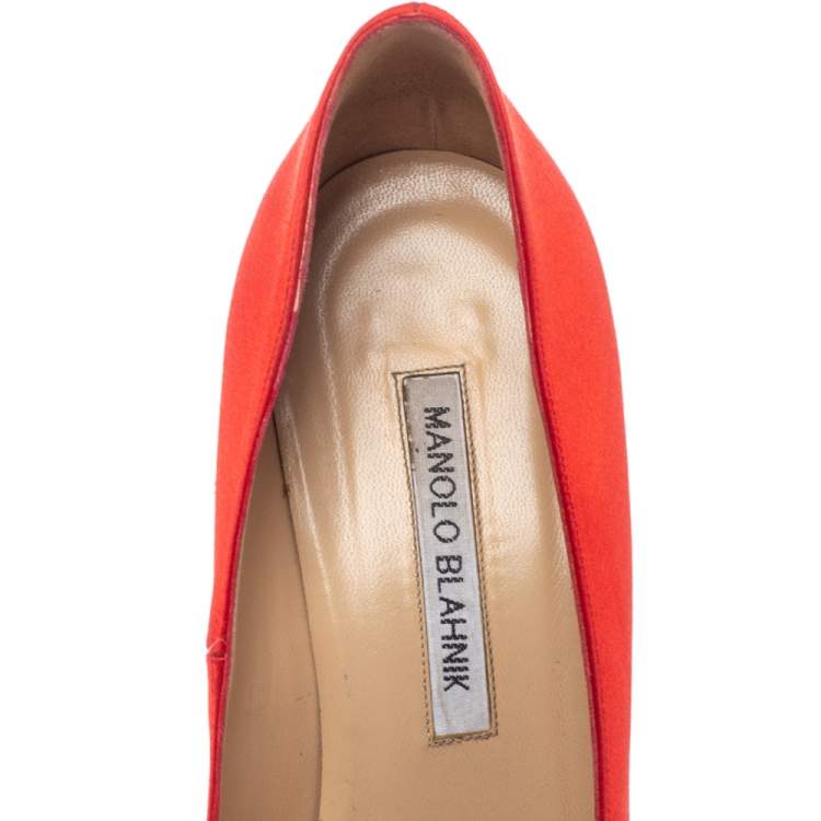 Pre Owned Manolo Blahnik Red Satin Hangisi  Pumps Size 38.5