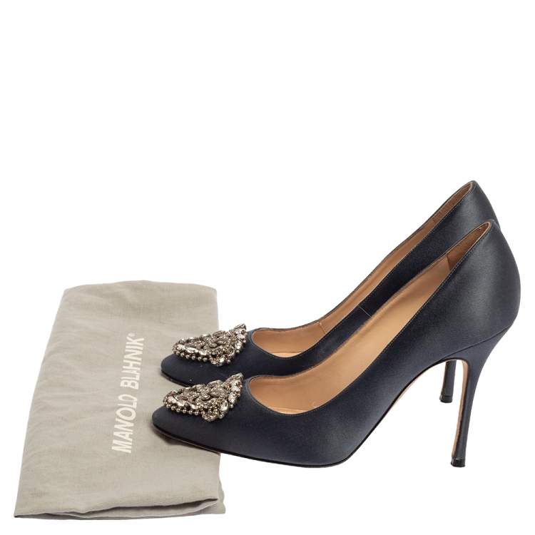 Pre Owned  Manolo Blahnik Grey Satin Okkaava Emerald Pumps Size 36.5