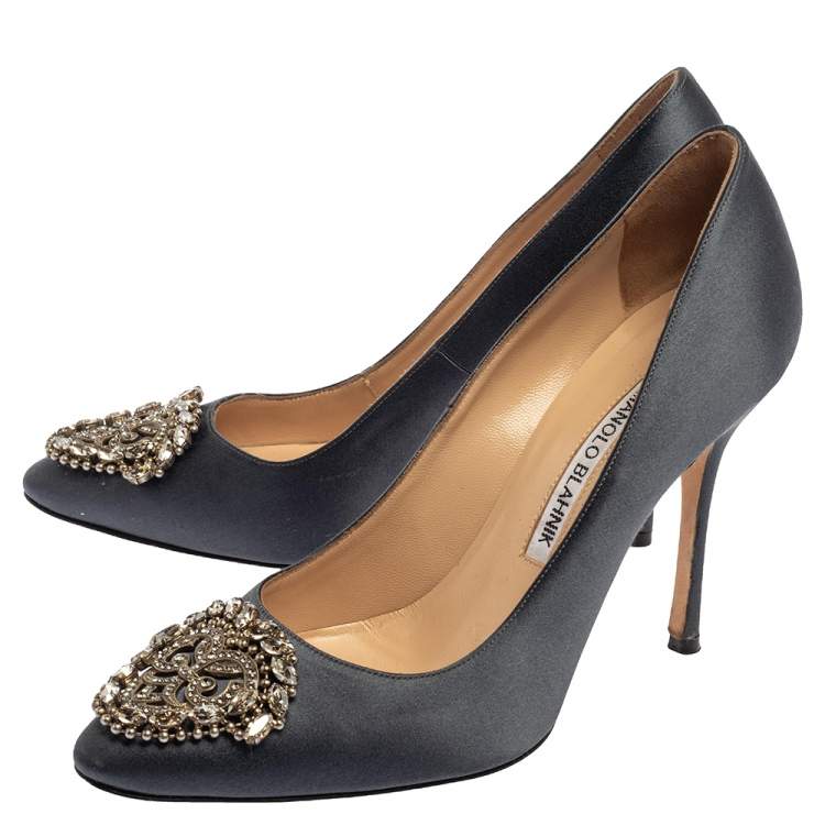 Pre Owned  Manolo Blahnik Grey Satin Okkaava Emerald Pumps Size 36.5