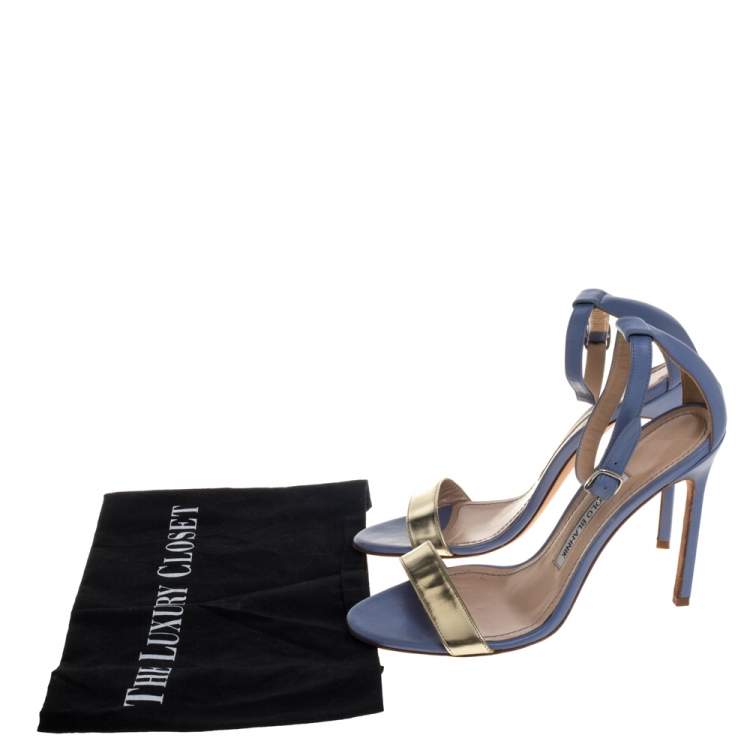 مملوكة مسبقًا Manolo Blahnik Blue/Gold Leather Ankle Strap Sandals Size 37