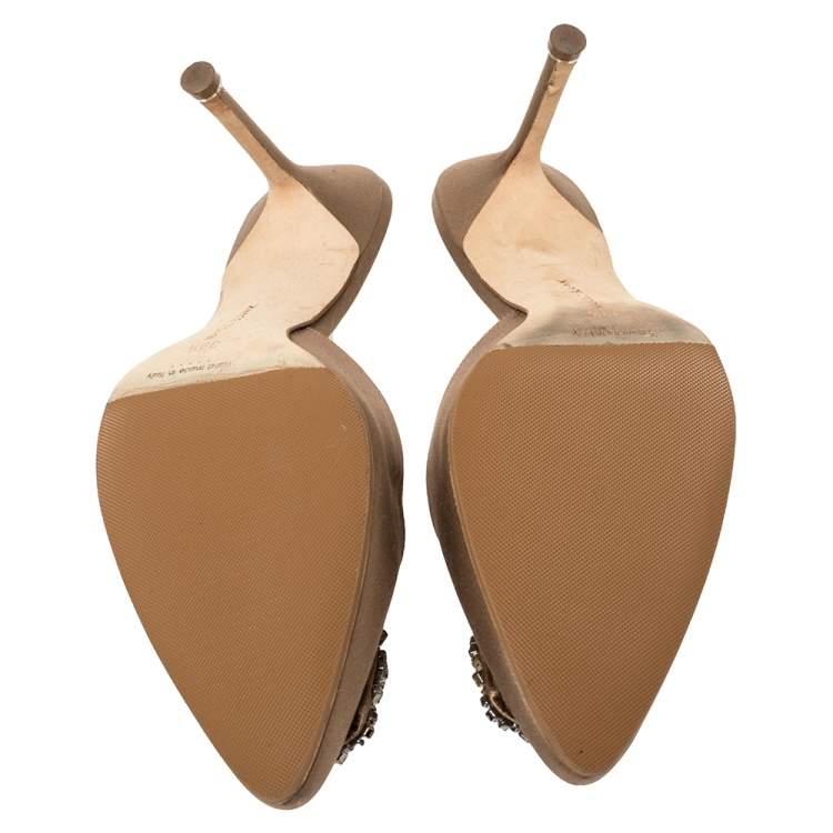 Pre Owned Manolo Blahnik Beige Satin Hangisi Mules Size 39.5
