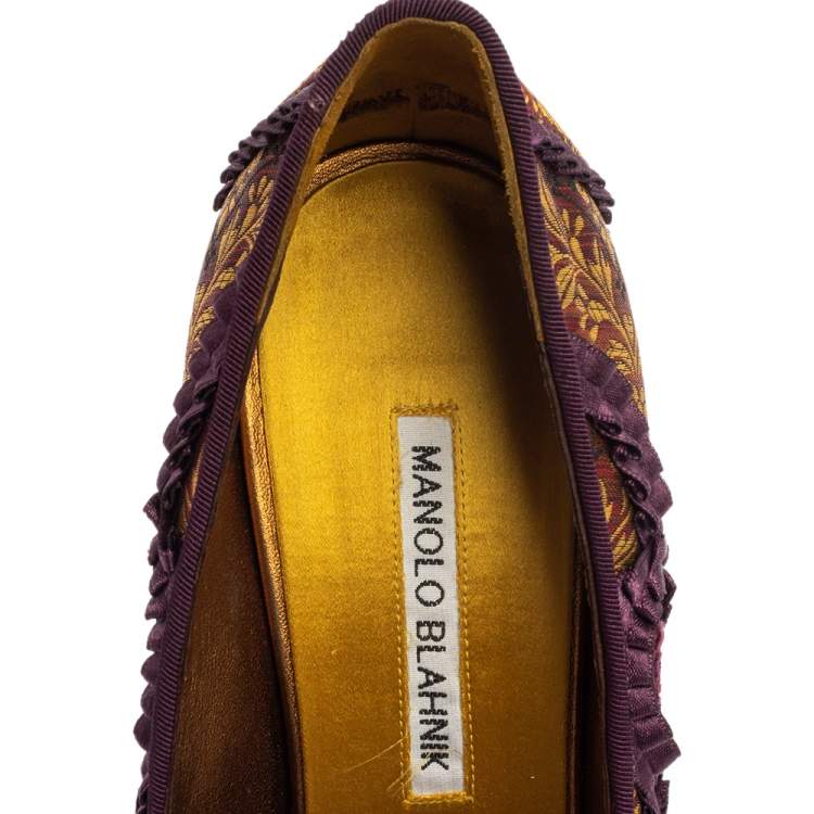 Pre Owned Manolo Blahnik Multicolor Fabric Brocade Slip On  Pumps Size 39.5