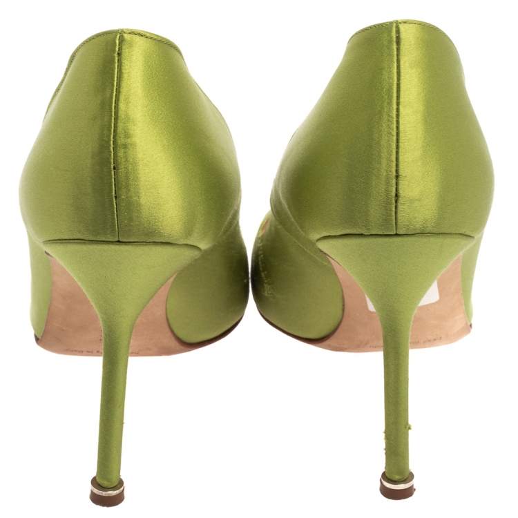 Pre Owned Manolo Blahnik Green Satin Hangisi  Pumps Size 39.5