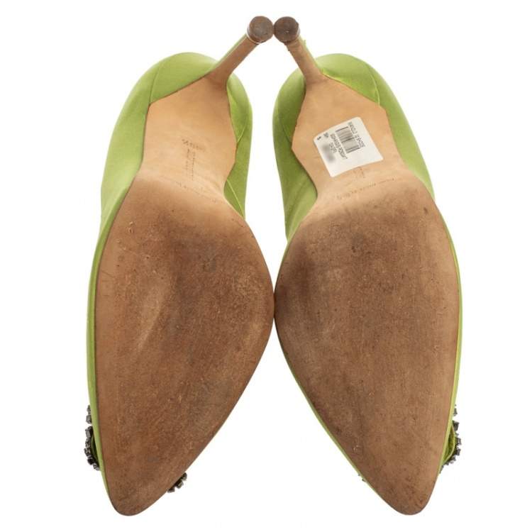 Pre Owned Manolo Blahnik Green Satin Hangisi  Pumps Size 39.5