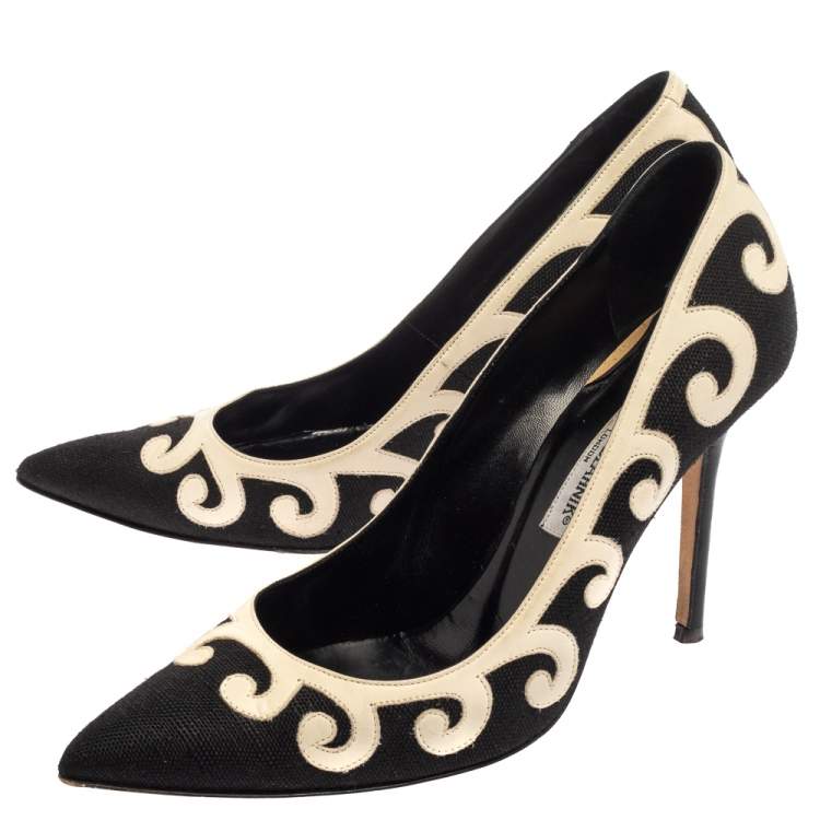 Pre Owned Manolo Blahnik Black/White Leather And Canvas  Pumps Size 39.5