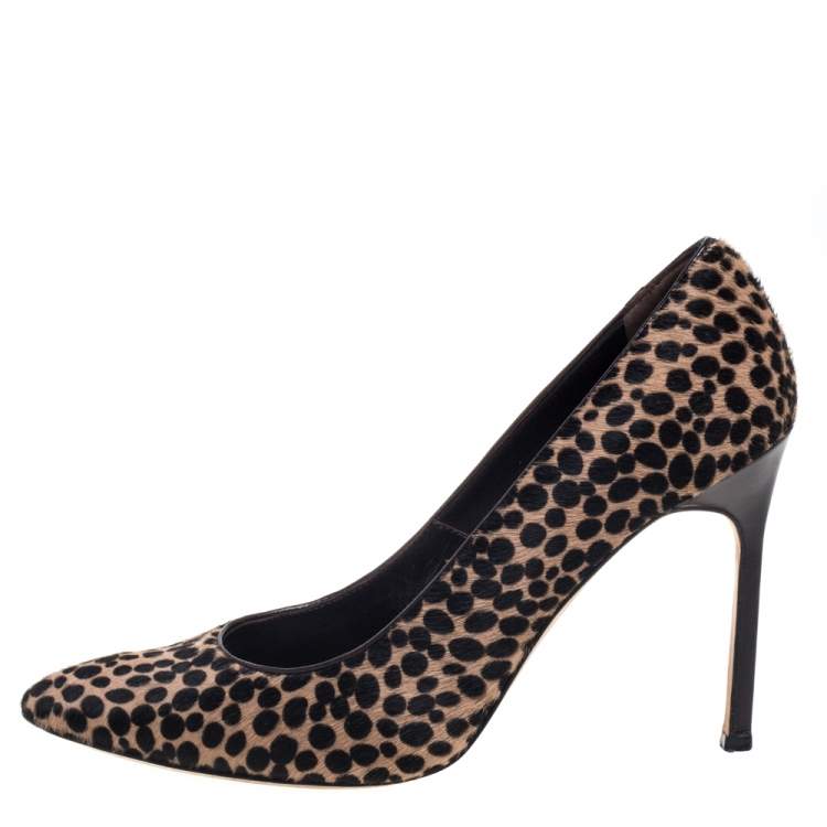 Pre Owned Manolo Blahnik Black/Beige Leopard Print Calf Hair Pumps Size 39.5