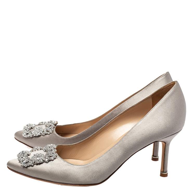 Pre Owned Manolo Blahnik Grey Satin Hangisi Pumps Size 39