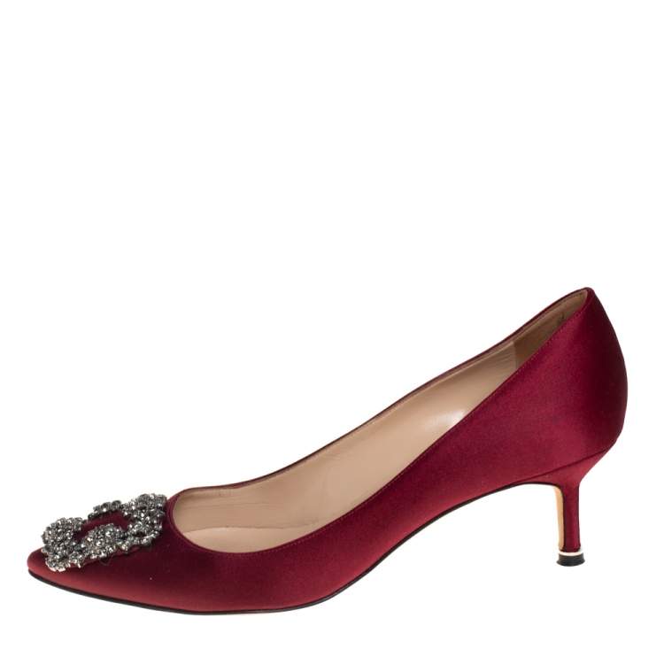 Pre Owned Manolo Blahnik Maroon Satin Hangisi Crystal Embellished Pointed Toe Pumps Size 37.5