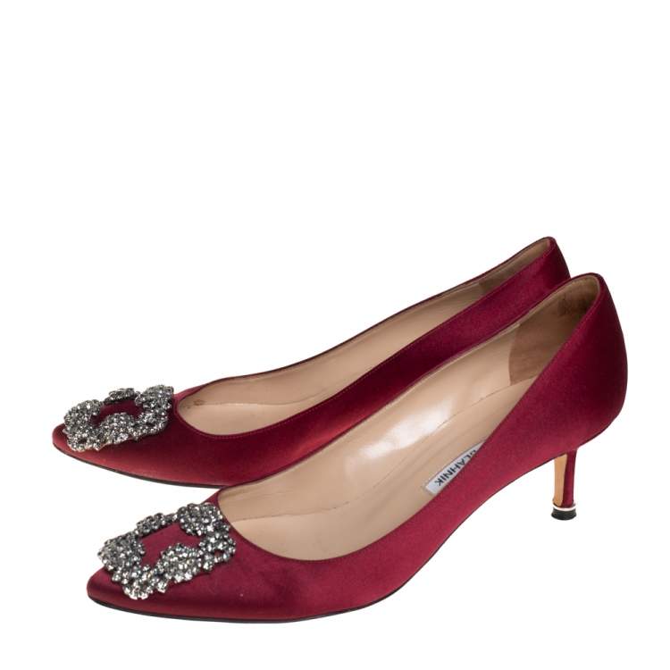 Pre Owned Manolo Blahnik Maroon Satin Hangisi Crystal Embellished Pointed Toe Pumps Size 37.5