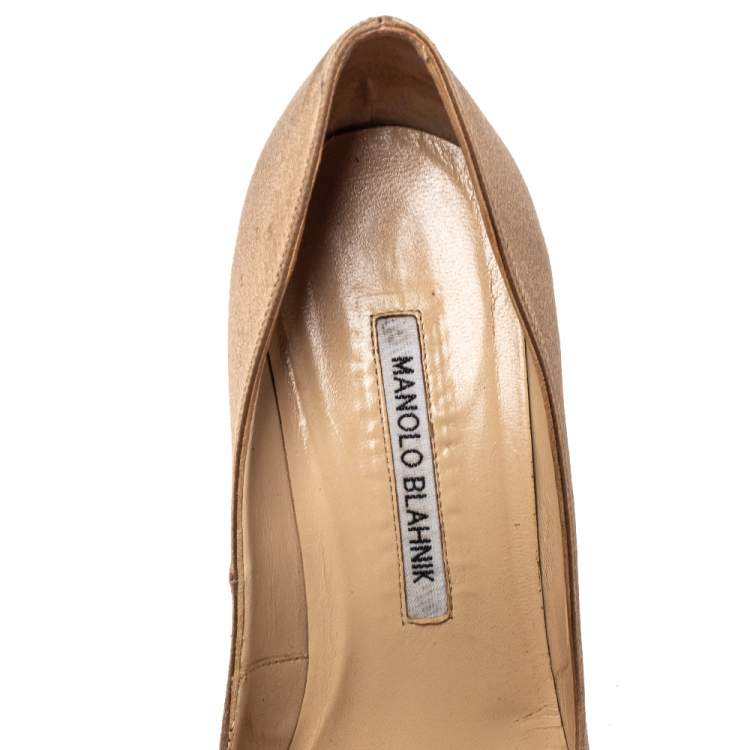Pre Owned Manolo Blahnik Beige Satin Hangisi Pumps Size 37.5