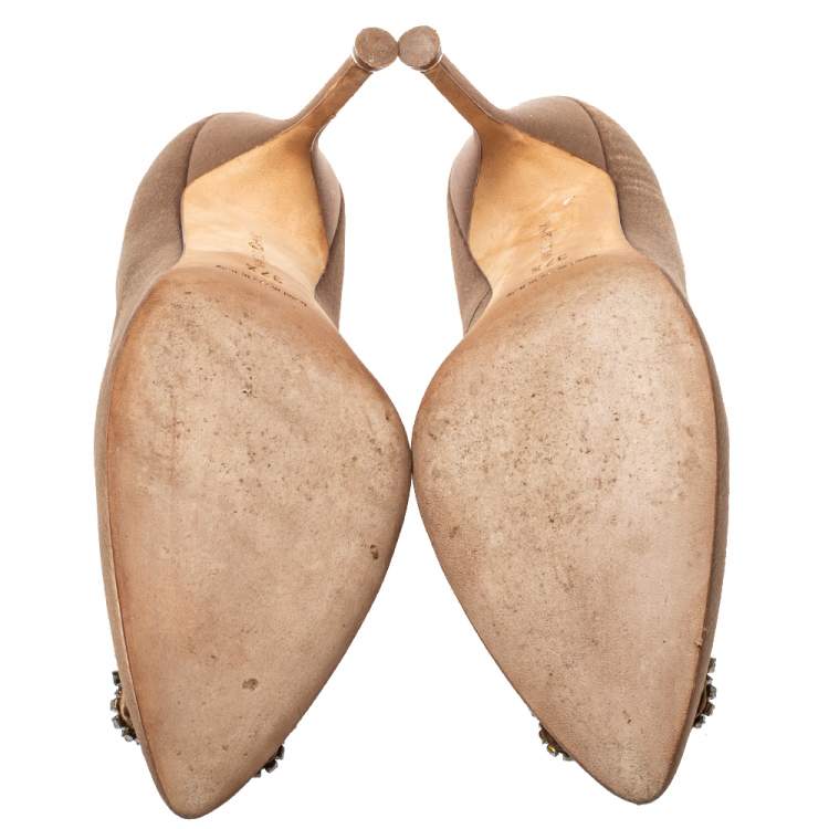 Pre Owned Manolo Blahnik Beige Satin Hangisi Pumps Size 37.5