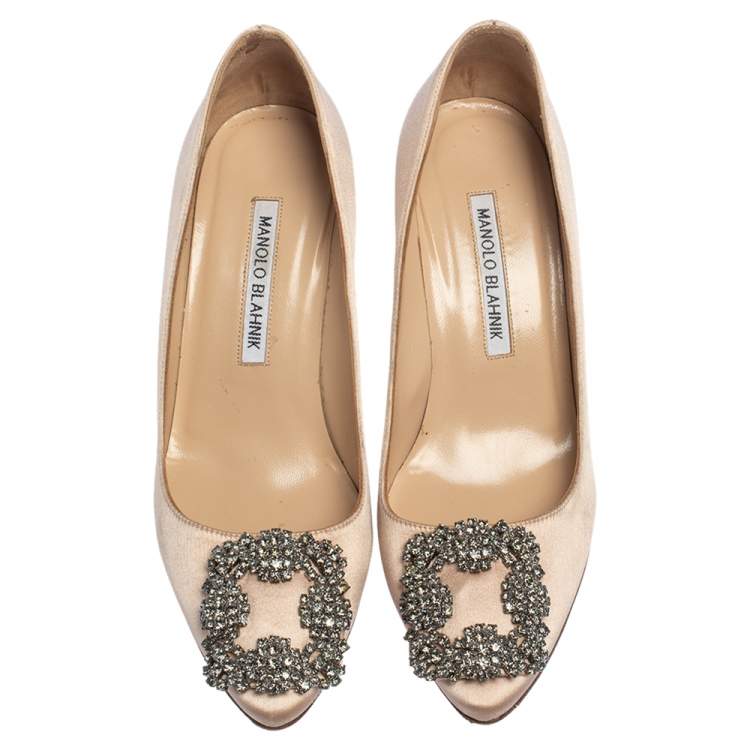 Pre Owned Manolo Blahnik Nude Pink Satin Embellished Hangisi Pumps Size 35.5
