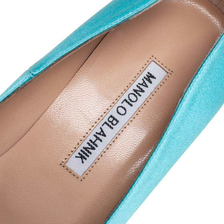 Pre Owned Manolo Blahnik Blue Satin Hangisi Pumps Size 37.5
