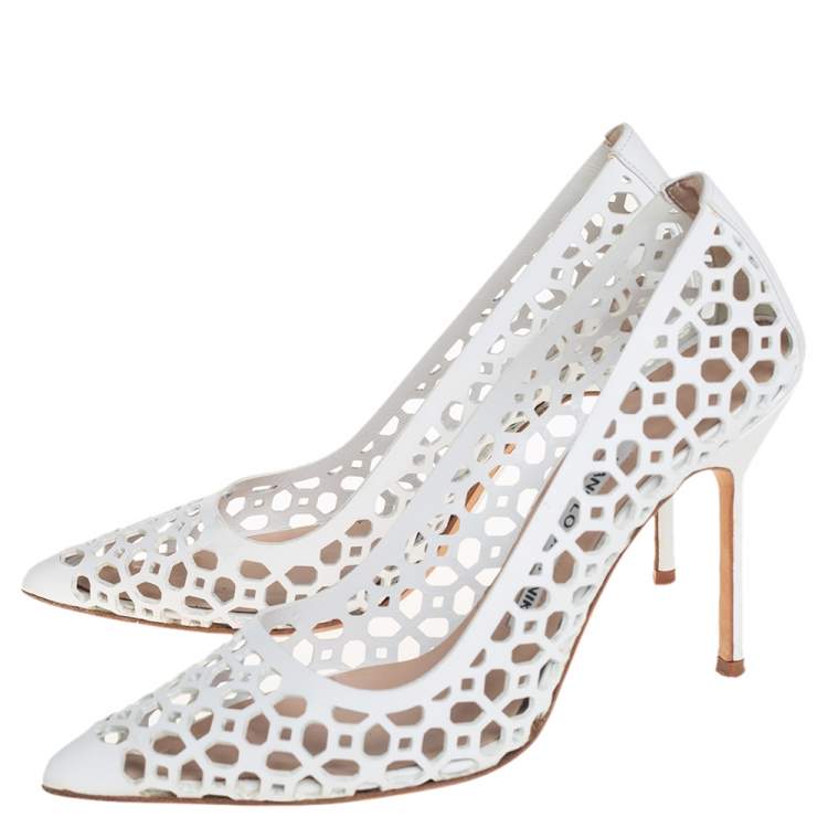 Pre Owned Manolo Blahnik White Laser Cut Leather BB Laserato Pumps Size  35.5