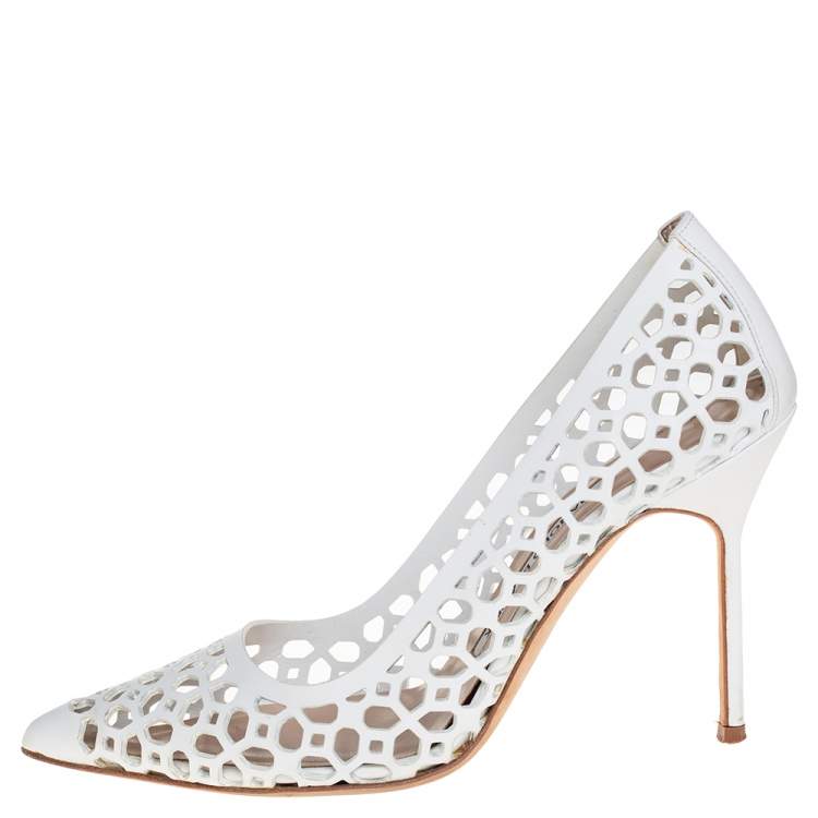 Pre Owned Manolo Blahnik White Laser Cut Leather BB Laserato Pumps Size  35.5