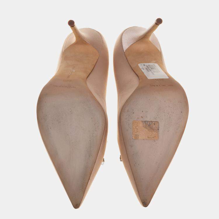 Pre Owned Manolo Blahnik Beige Satin Borlak Pointed Toe Pumps Size 38.5