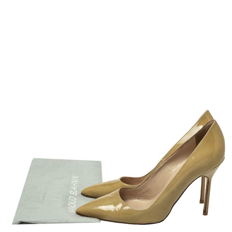 Pre Owned Manolo Blahnik Beige Patent Leather BB Pointed Toe Pumps Size 36.5