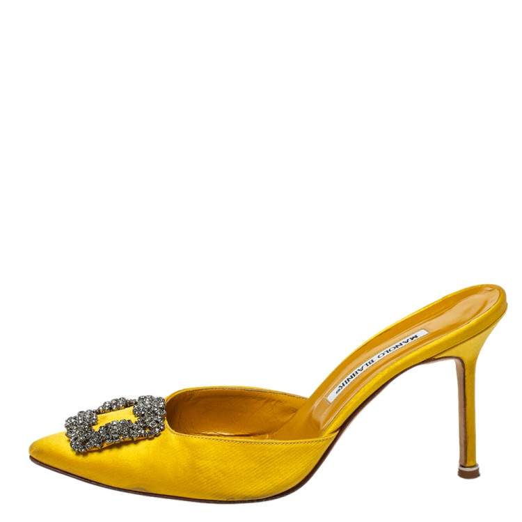 Pre Owned  Manolo Blahnik Yellow Satin Hangisi Mules Size 40