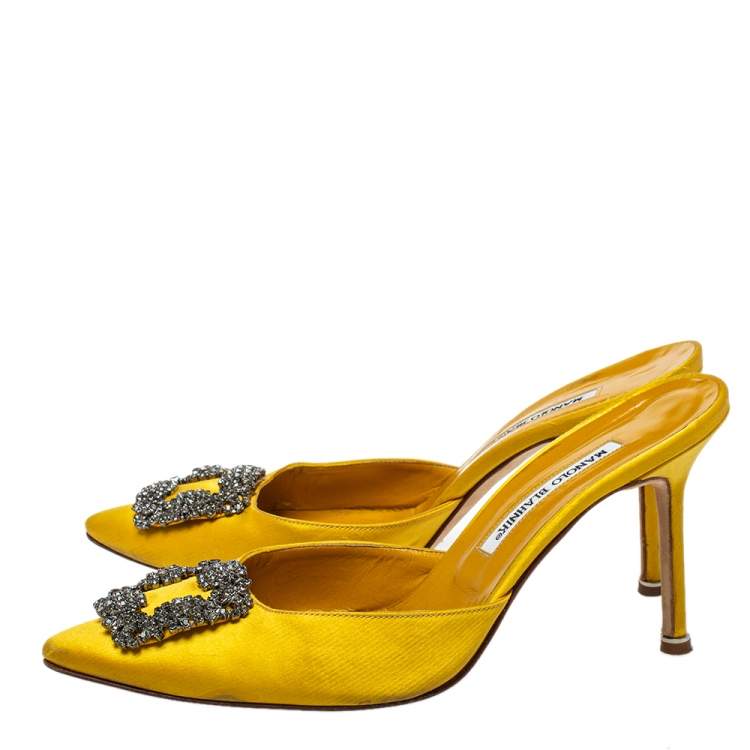 Pre Owned  Manolo Blahnik Yellow Satin Hangisi Mules Size 40