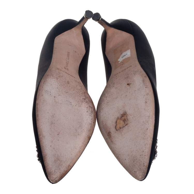 Pre Owned Manolo Blahnik Black Satin Hangisi Embellished Pointed Toe Pumps Size 38