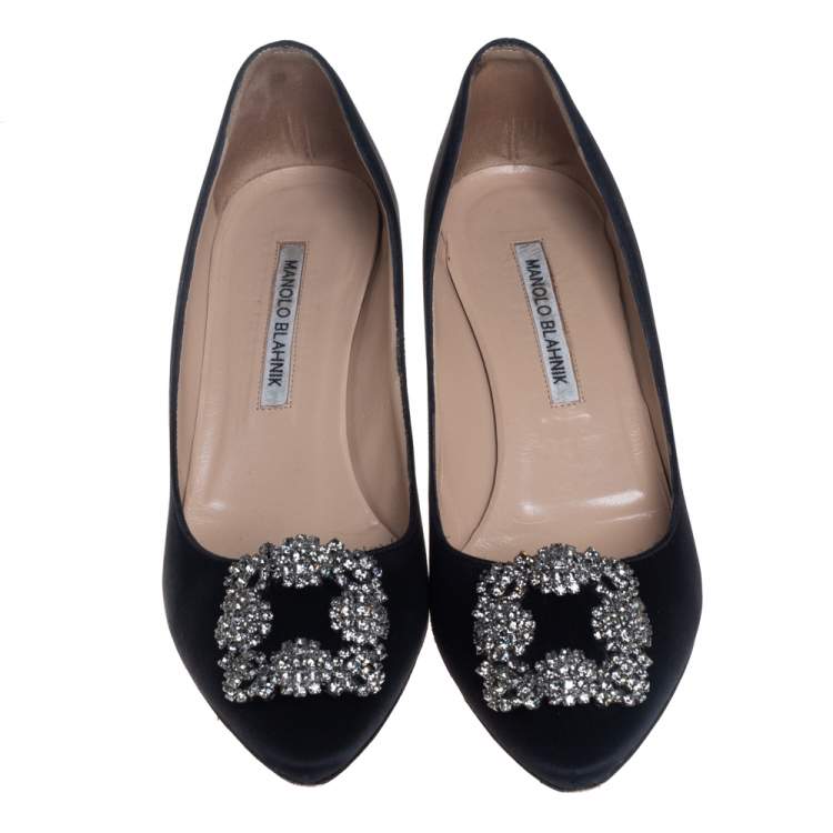 Pre Owned Manolo Blahnik Black Satin Hangisi Embellished Pointed Toe Pumps Size 38