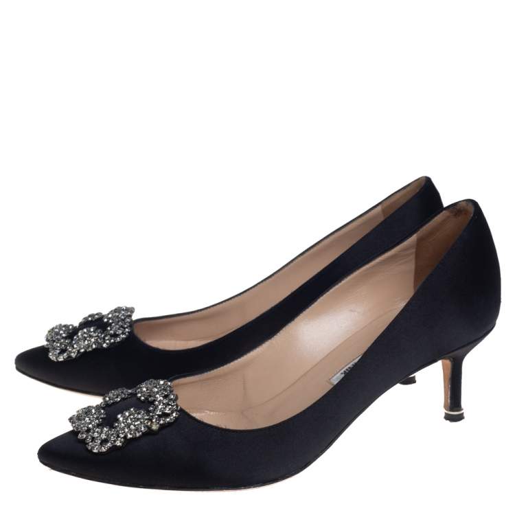 Pre Owned Manolo Blahnik Black Satin Hangisi Embellished Pointed Toe Pumps Size 38