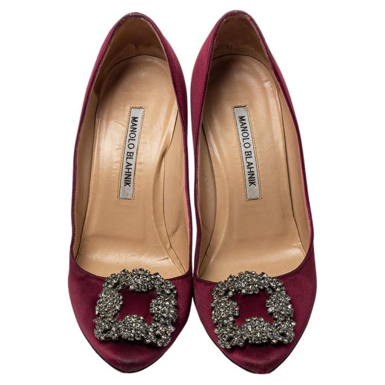 Pre Owned Manolo Blahnik Burgundy Satin Hangisi  Pumps Size 37