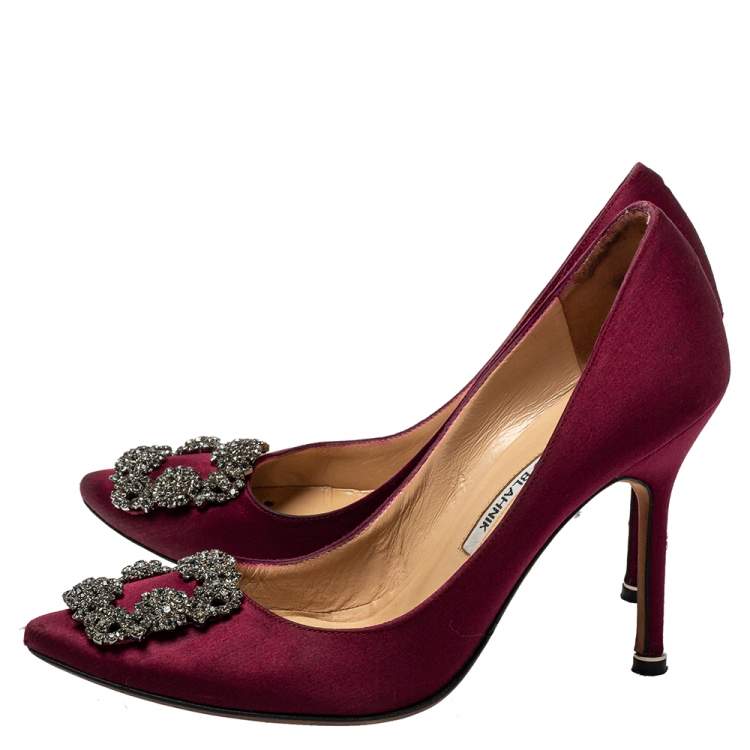 Pre Owned Manolo Blahnik Burgundy Satin Hangisi  Pumps Size 37