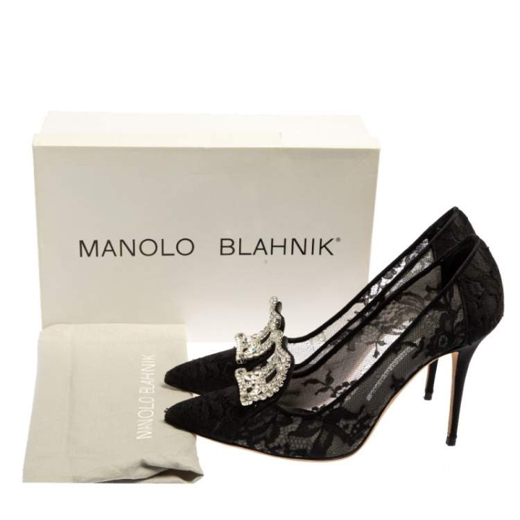 مملوكة مسبقًا Manolo Blahnik Black Lace Borlak Pointed Toe Pumps Size 39.5