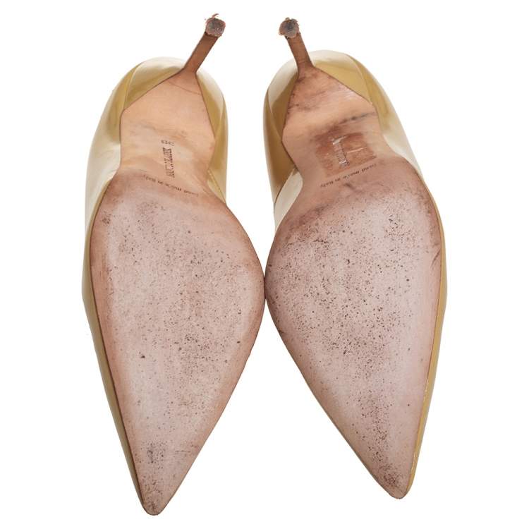Pre Owned Manolo Blahnik Olive Green Patent Leather  Pointed Toe Pumps Size 39